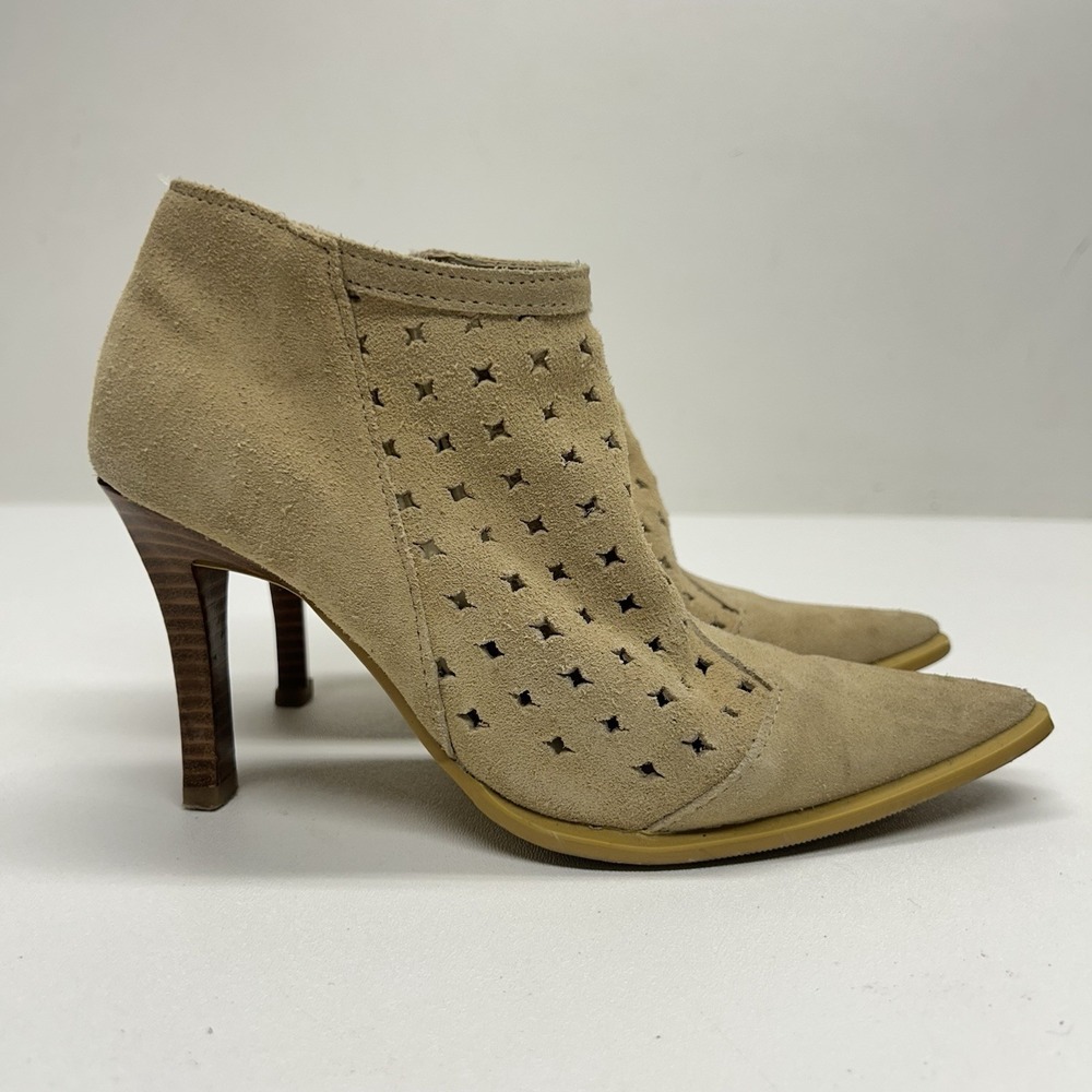 Newport News Suede Laser Cut Out Ankle Boots Booties Western Pointed Toe Size 6 - Picture 2 of 14